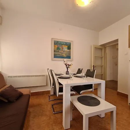 Fuer 4 Personen Ca 64 Qm In Pula, Istrien Istrische Riviera Apartamento *